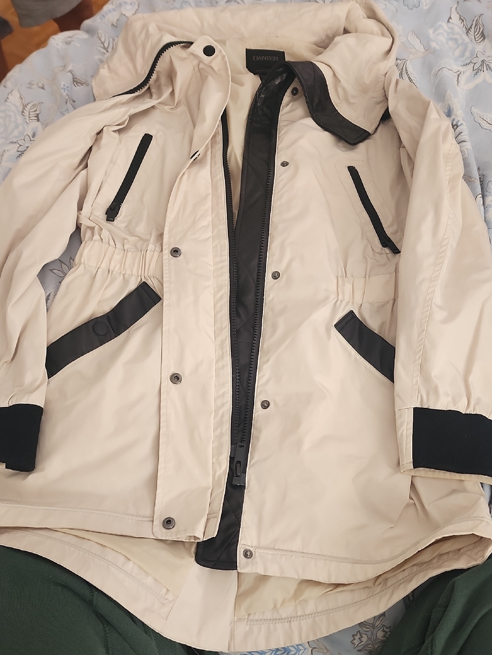 Danier Rain Jacket / Windbreaker